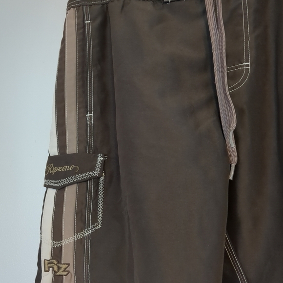 Ripzone Board Shorts Mens Medium (34) Brown Pockets Surfer Beach Vacation - Picture 2 of 9